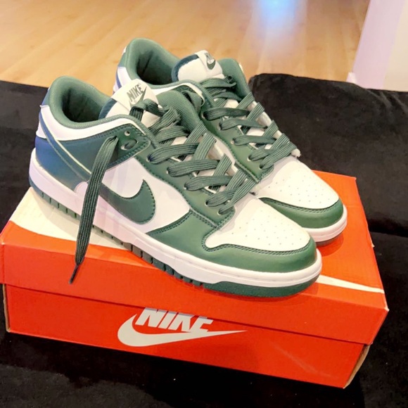 NIKE DUNK LOW GREEN MEN 7